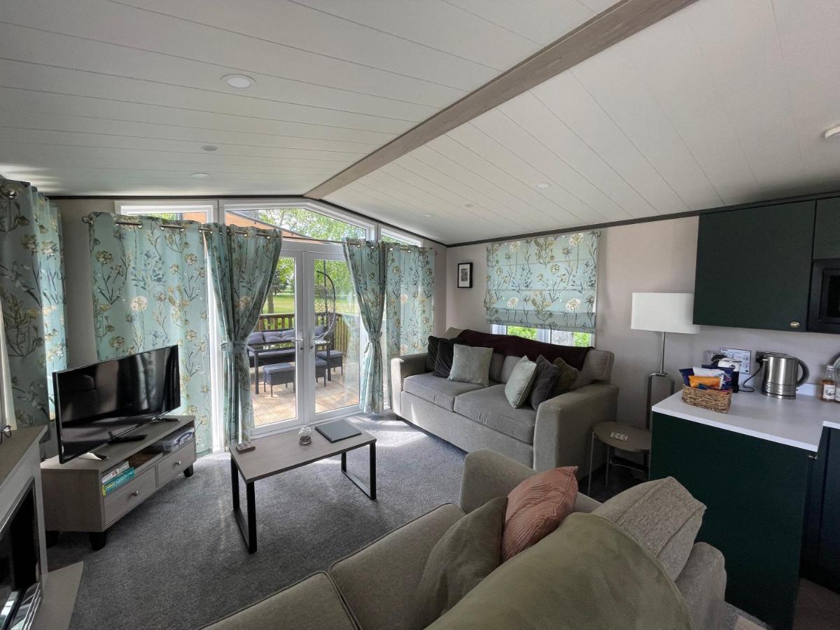 Teviotdale Lodge At Lilliardsedge Holiday Park Jedburgh Εξωτερικό φωτογραφία